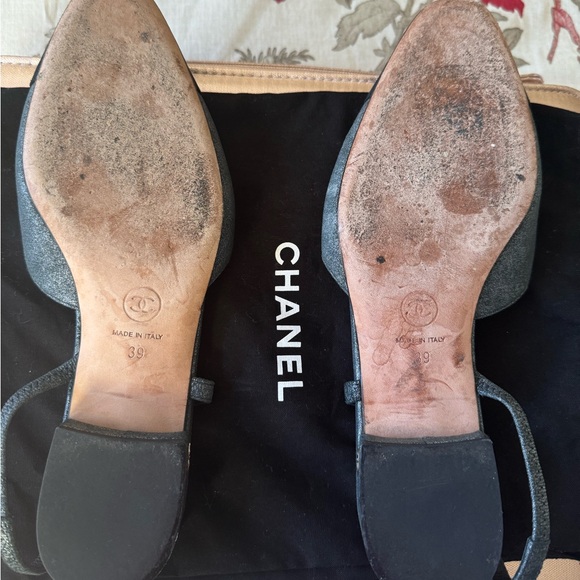 CHANEL Slingback Flats (RARE COLOR) - Picture 2 of 3